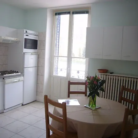 Aux Du Parc Daire *