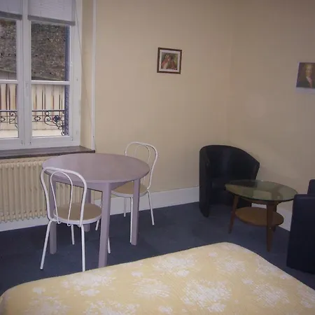 オ ストゥジオ デュ パルク * プロンビエール・レ・バン